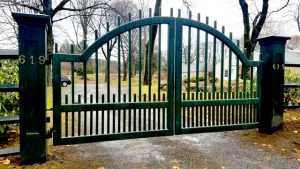 Decorative Automated Wrought Iron / Wood Replica Gate